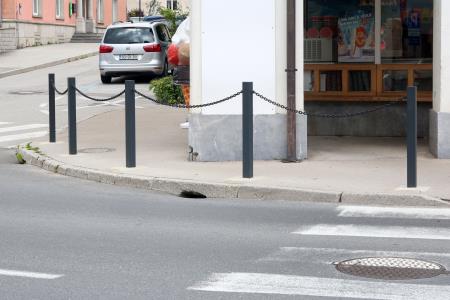 Novi označevalni stebrički 09 foto Ljubo Vukelič